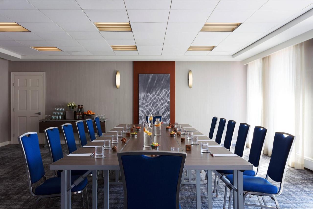Отель Boston Marriott Long Wharf Экстерьер фото