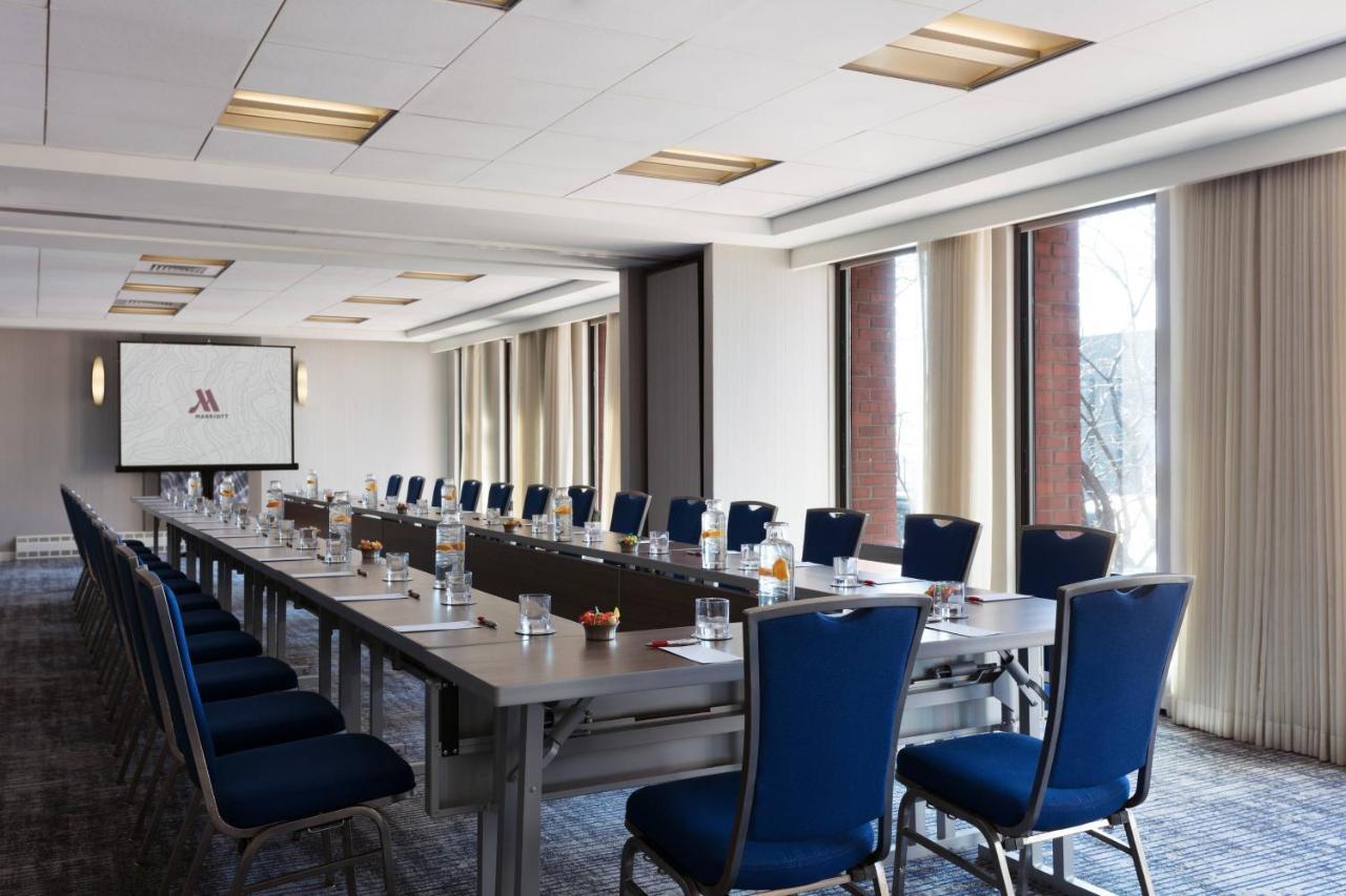 Отель Boston Marriott Long Wharf Экстерьер фото