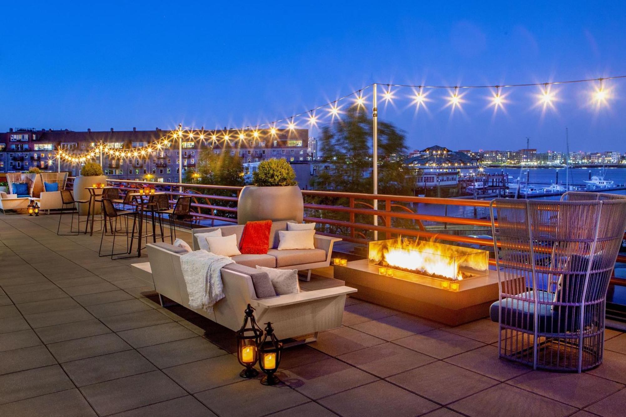 Отель Boston Marriott Long Wharf Экстерьер фото